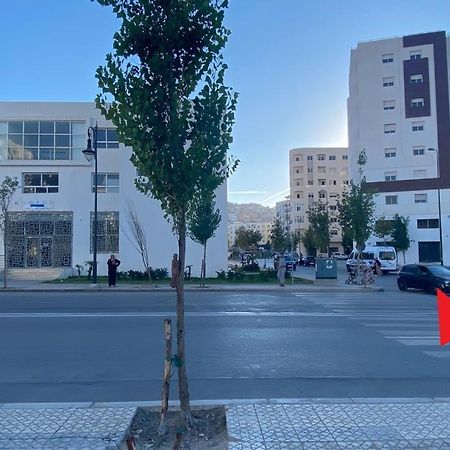 Appart Neuf Lumineux Climatise 1Ere Etage Tánger Exterior foto